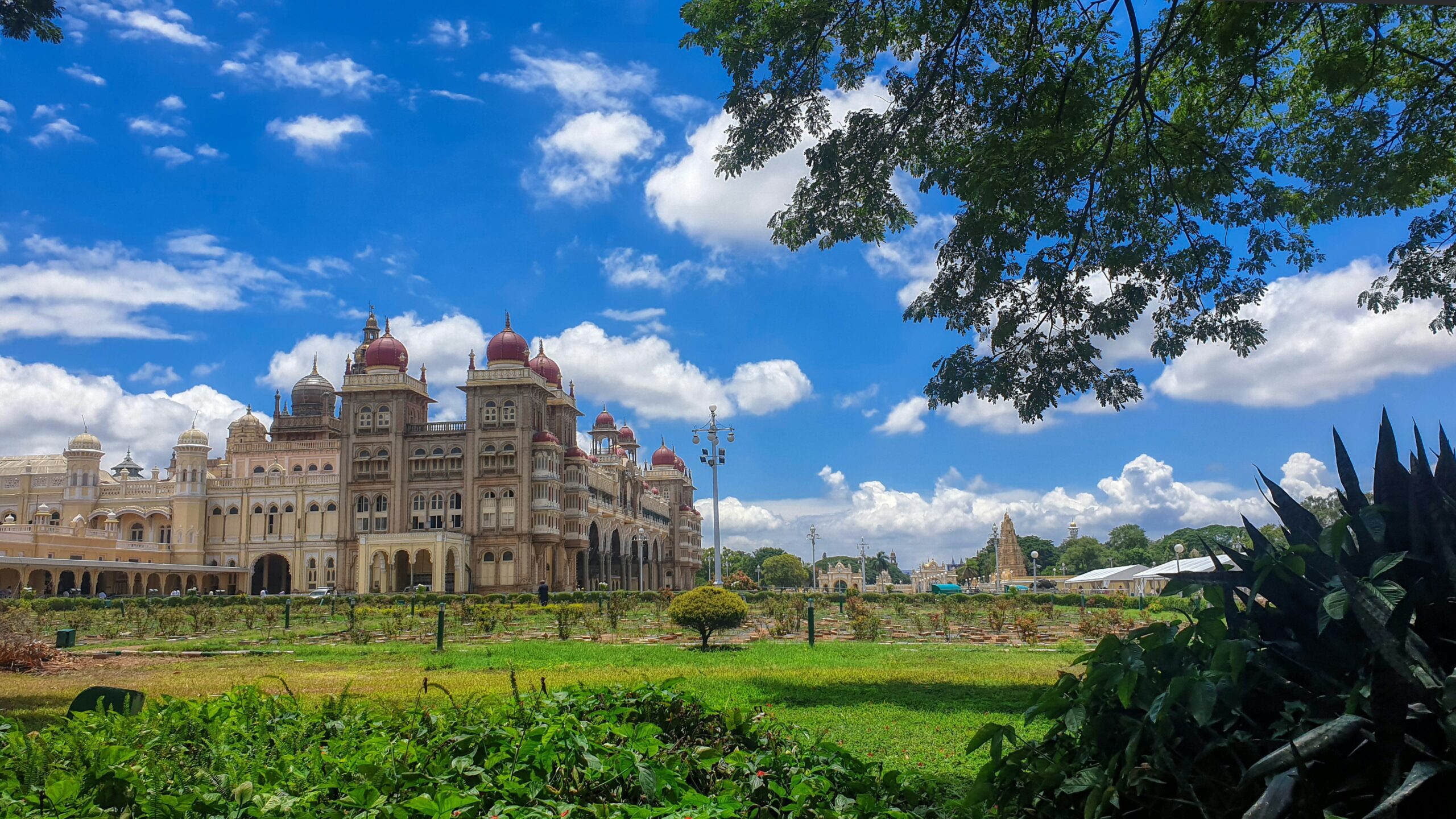 Illuminated Mysore Palace at night – a must-visit royal attraction in Karnataka